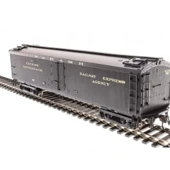 Broadway Limited 1847 HO Wabash 53'6" Wood Express Reefer #952 - Your Source for Gaming Essentials
