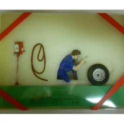 Kramer 005 G Scale Mechanic with Tire, Hose, & Gas Pump - Your Source for Gaming Essentials