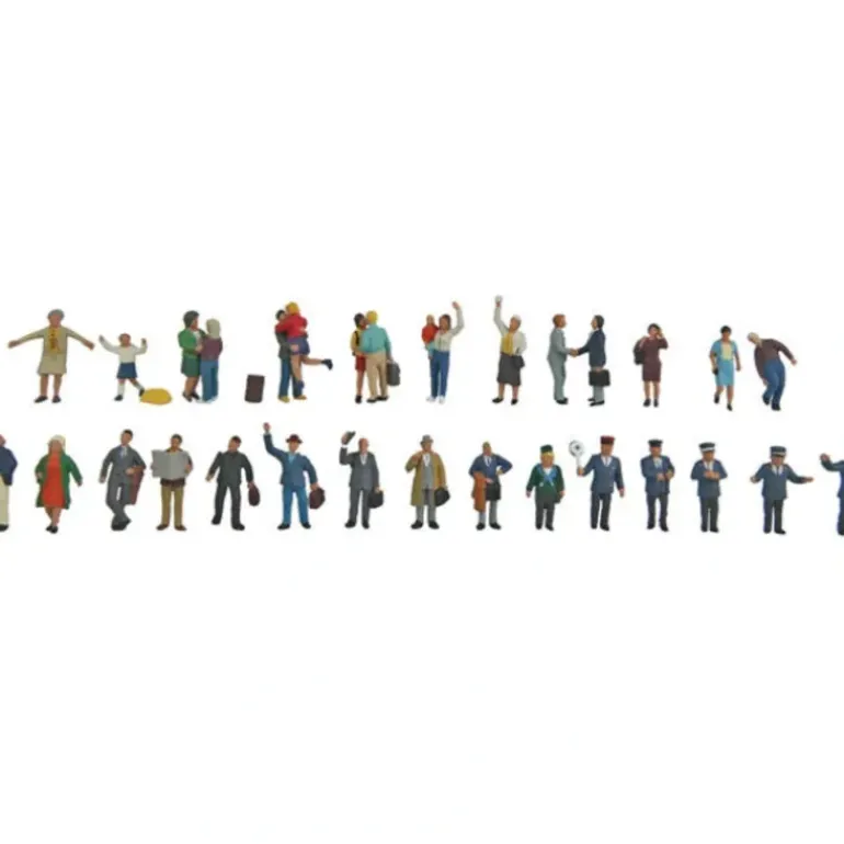 Walthers 949-6032 HO Travelers On The Platform Scene Master - Your Source for Gaming Essentials